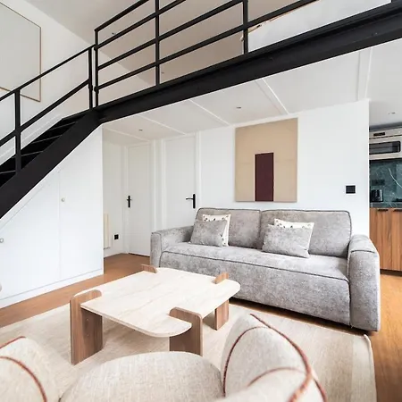 Modern & Comfy In باريس